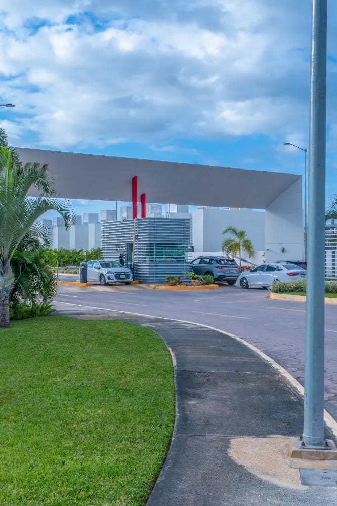 Amenidades JArdines del Sur Casta de entrada